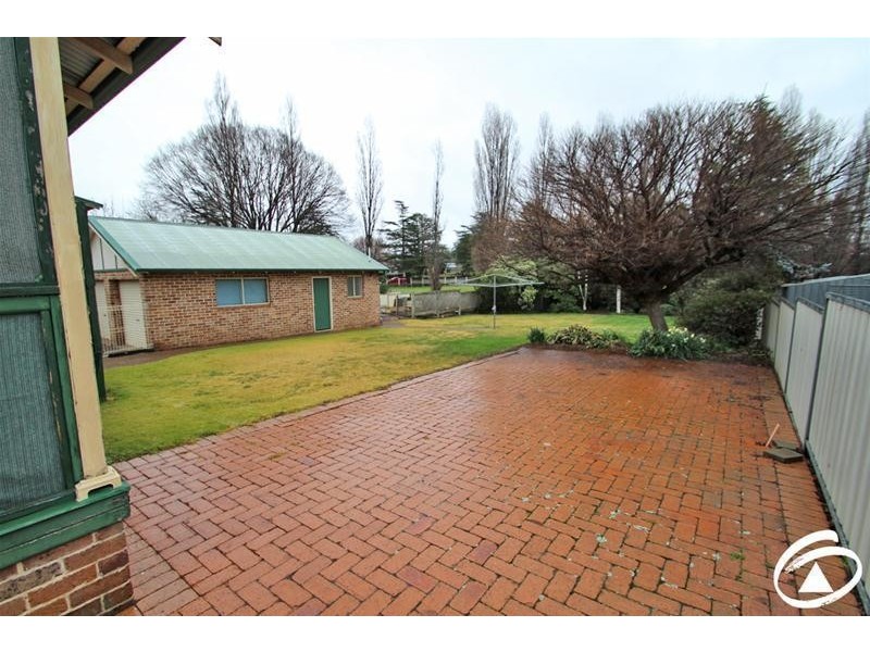 9 Allenby Road, Orange NSW 2800