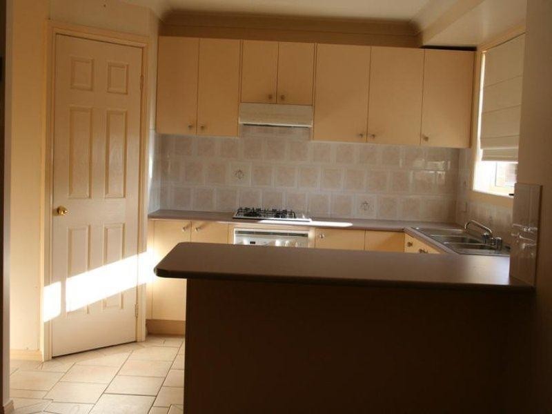 1a Coombes Place, Orange NSW 2800