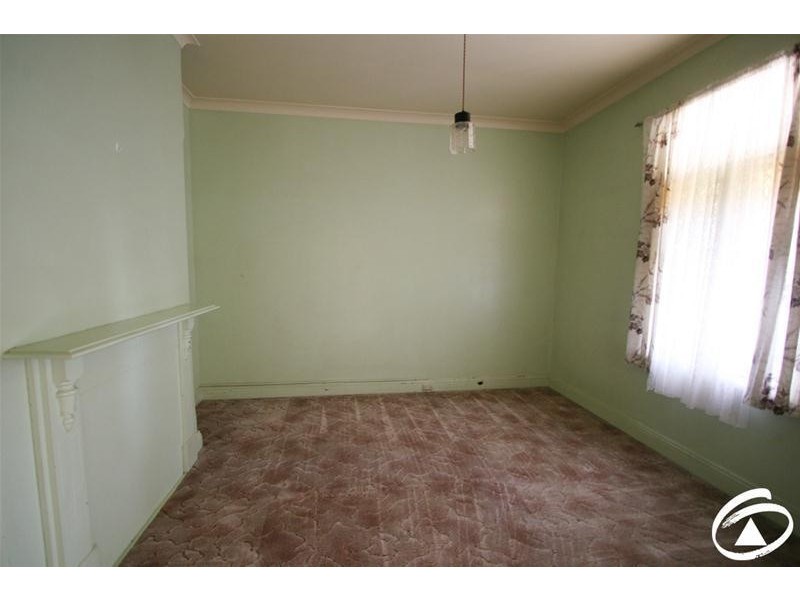 194 March Street, Orange NSW 2800