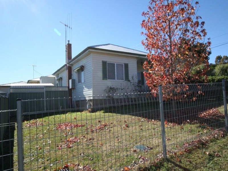 15 Treweeke Street, Orange NSW 2800