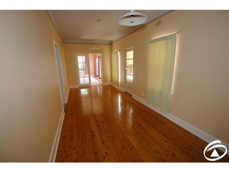 159 Sale Street, Orange NSW 2800