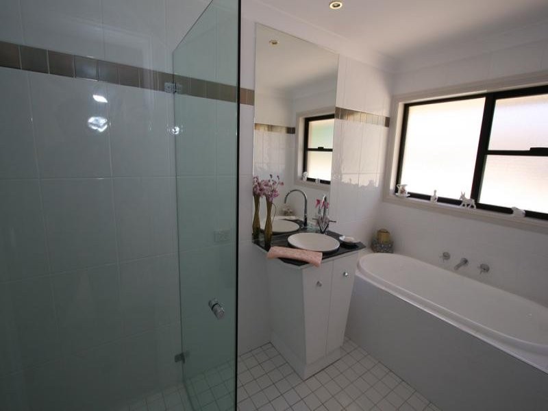 102 Forbes Road, Orange NSW 2800