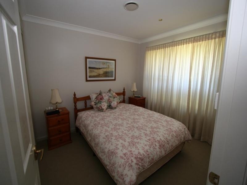 102 Forbes Road, Orange NSW 2800