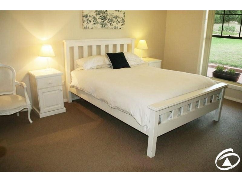 102 Speedy Street, Molong NSW 2866