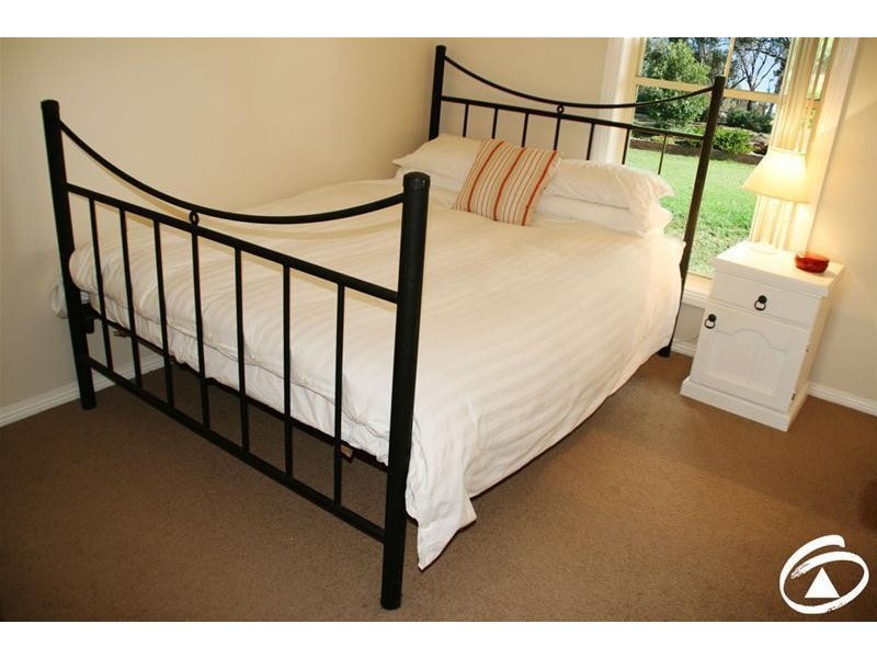 102 Speedy Street, Molong NSW 2866