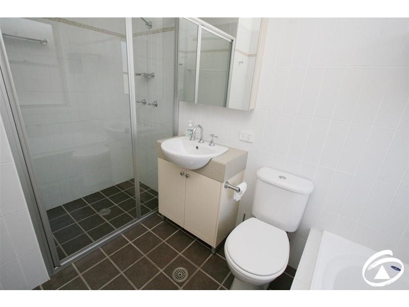 2/17 Icely Road, Orange NSW 2800