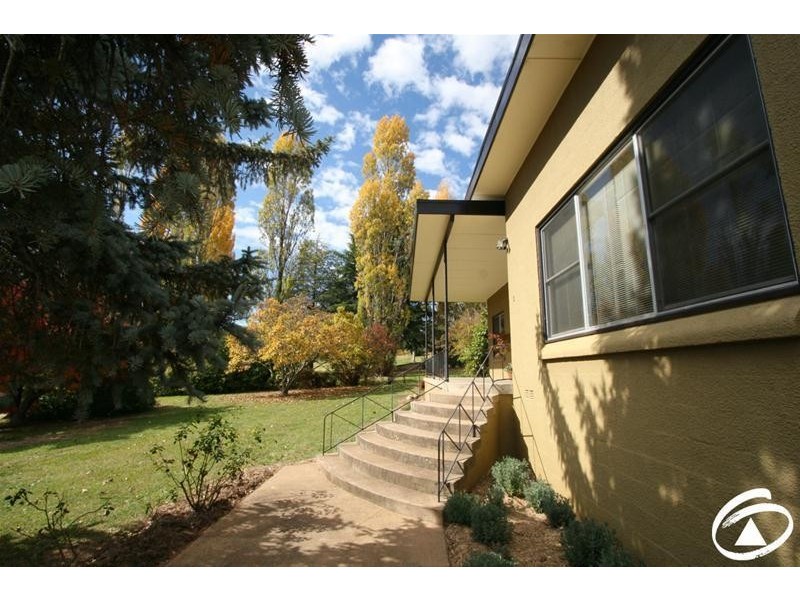 2 Alkira Way, Orange NSW 2800