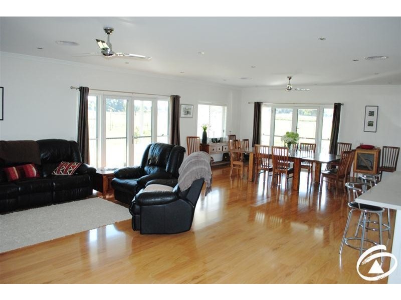 141 Forest Reefs Road, Millthorpe NSW 2798