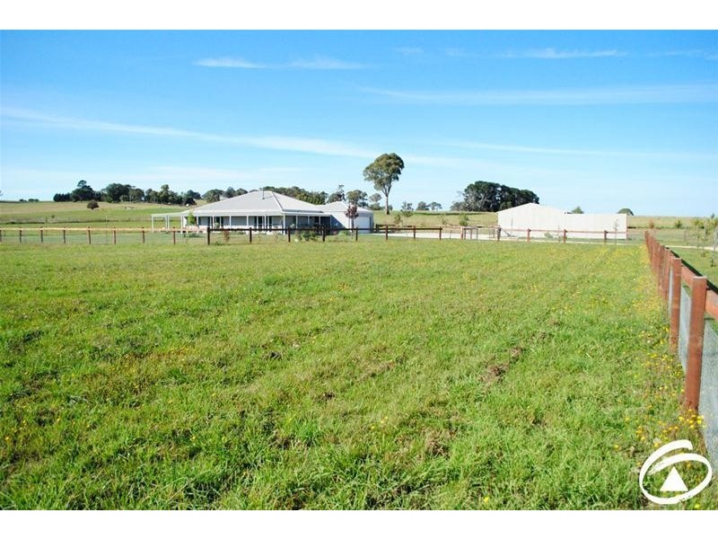 141 Forest Reefs Road, Millthorpe NSW 2798