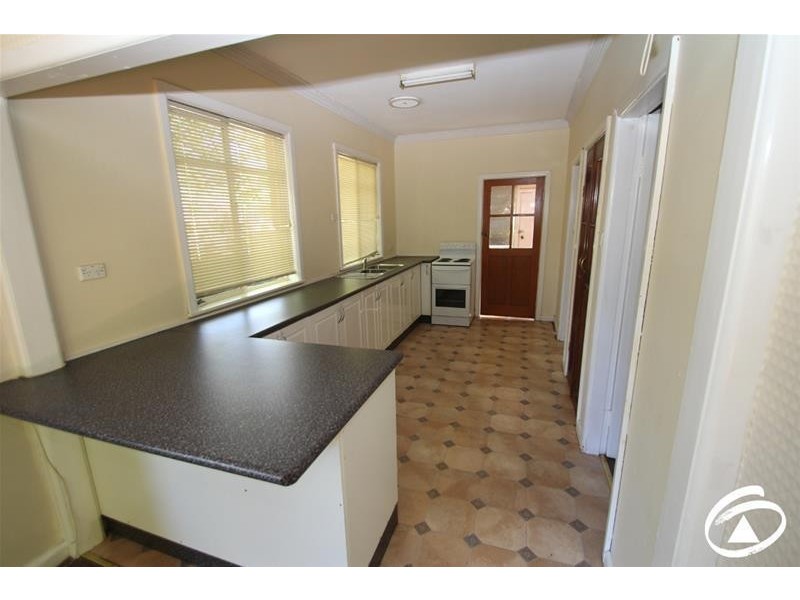 15 Coronation Drive, Orange NSW 2800