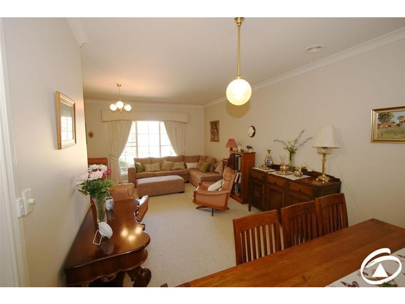 56 Northstoke Way, Orange NSW 2800