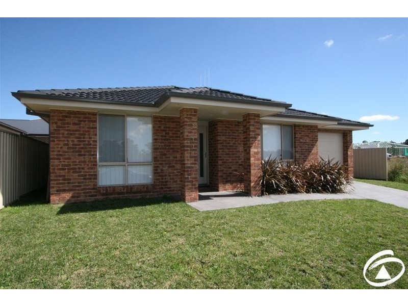 35 Moonstone Drive, Orange NSW 2800