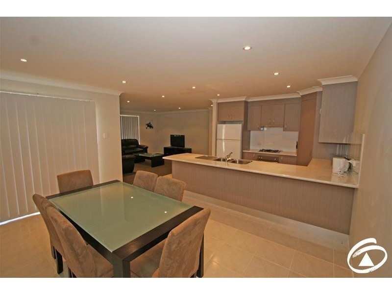 35 Moonstone Drive, Orange NSW 2800