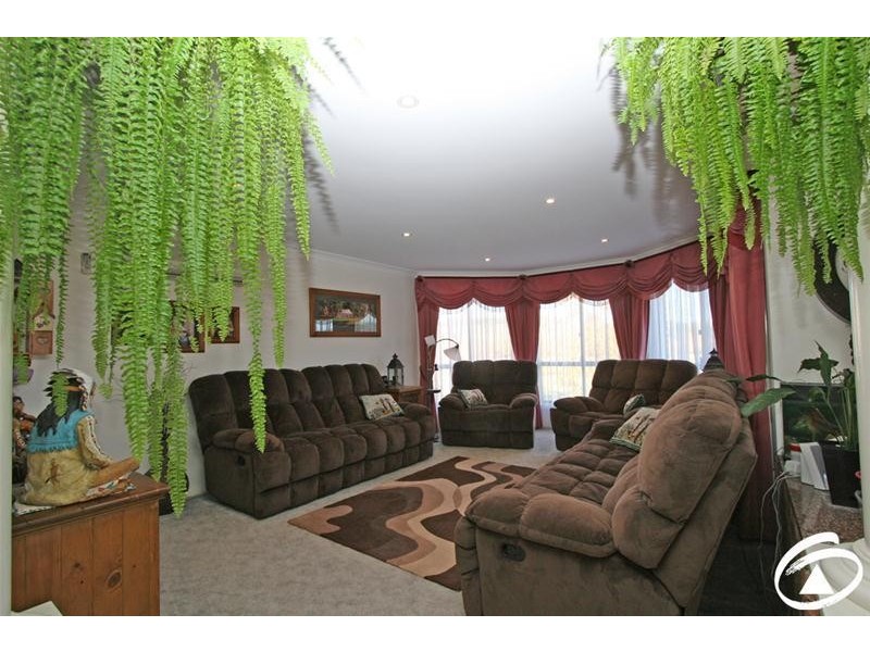 98 Rossi Drive, Orange NSW 2800