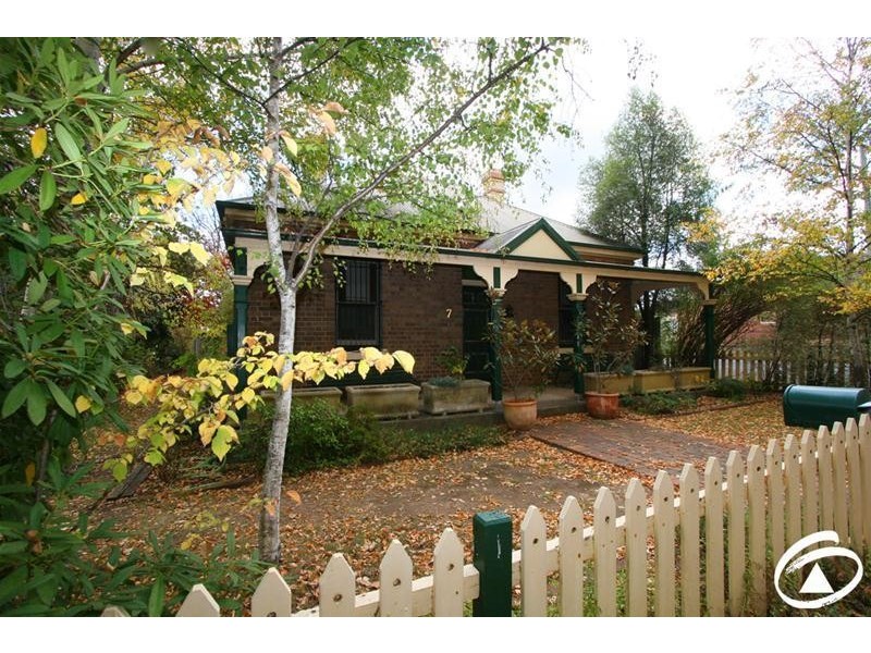 7 Clinton Street, Orange NSW 2800