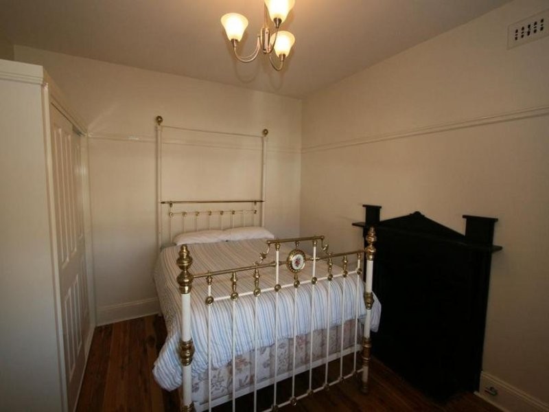 49 Moulder Street, Orange NSW 2800