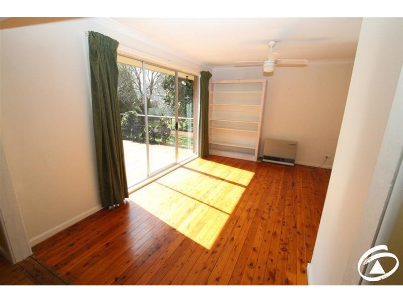 9 Campdale Place, Orange NSW 2800