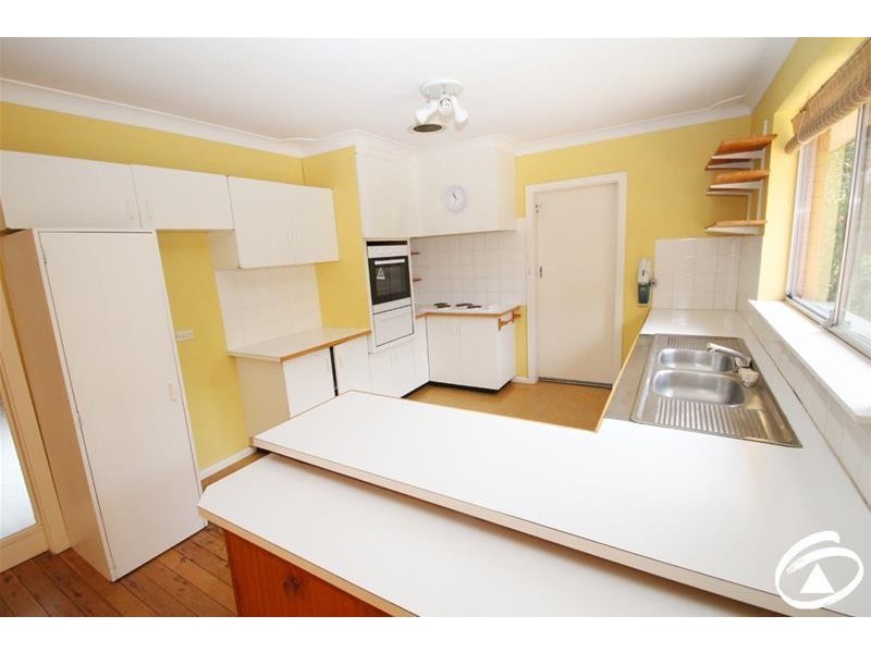 9 Campdale Place, Orange NSW 2800