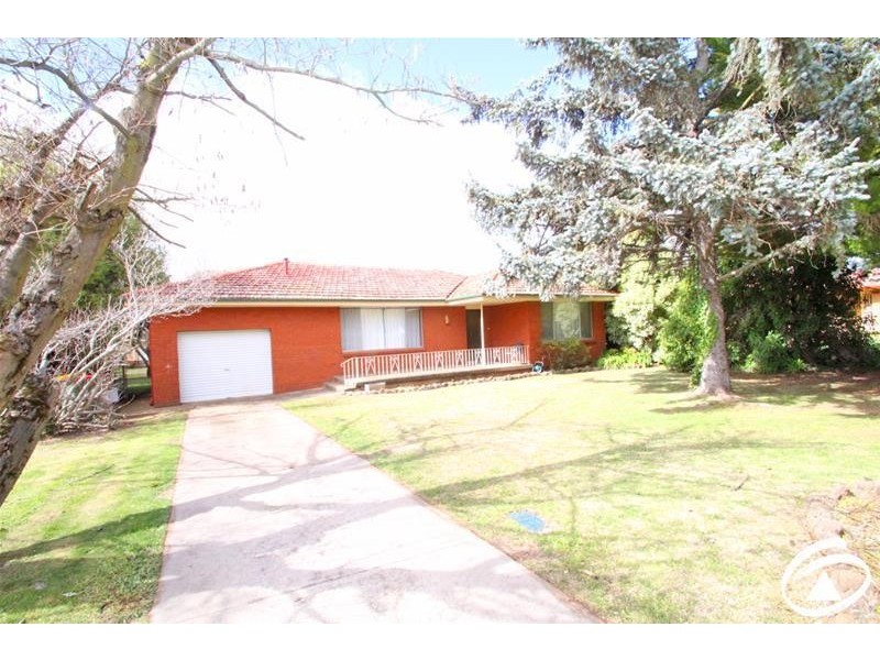 9 Campdale Place, Orange NSW 2800