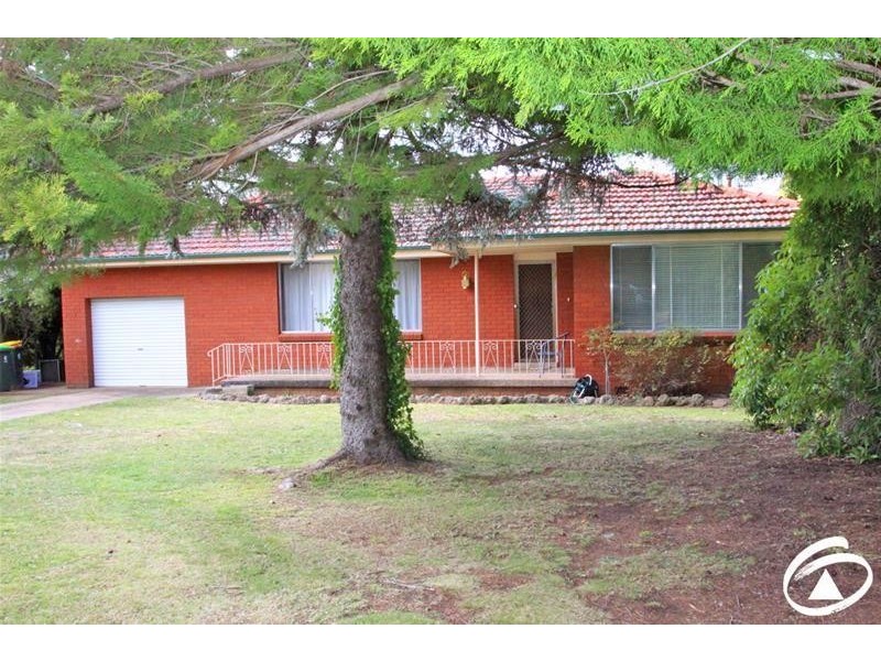 9 Campdale Place, Orange NSW 2800