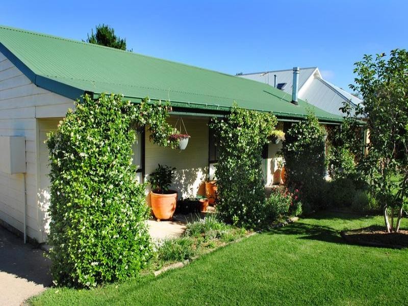 9 Unwin Street, Millthorpe NSW 2798