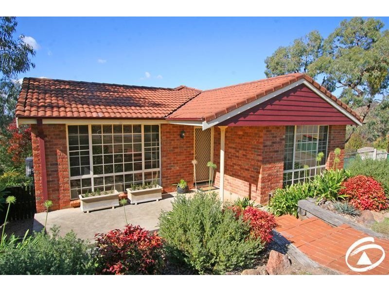 10 McArdle Street, Molong NSW 2866