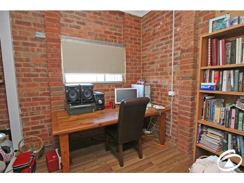 10 McArdle Street, Molong NSW 2866