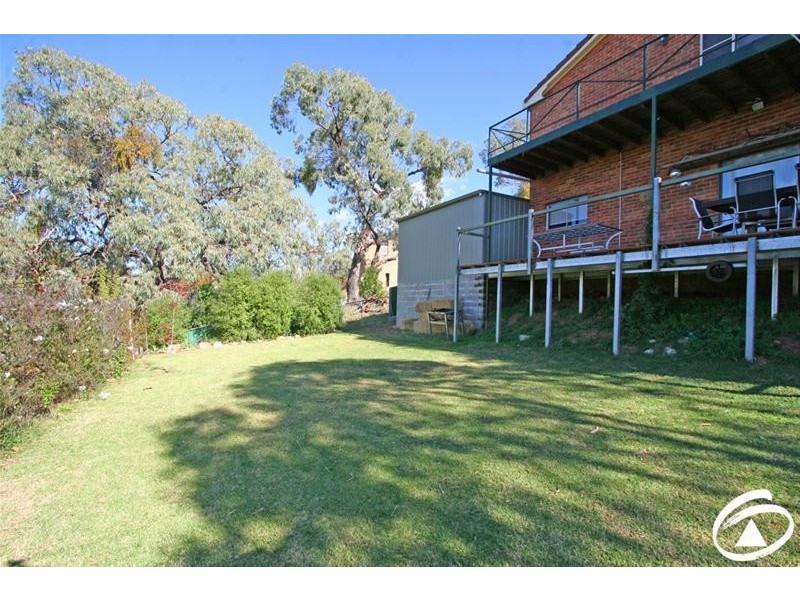 10 McArdle Street, Molong NSW 2866