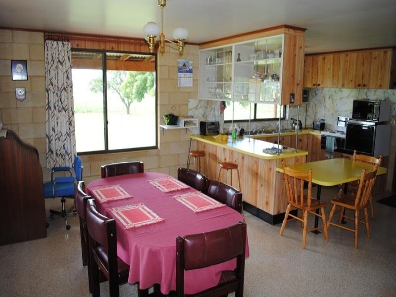 206 Avenel Road, Cargo NSW 2800