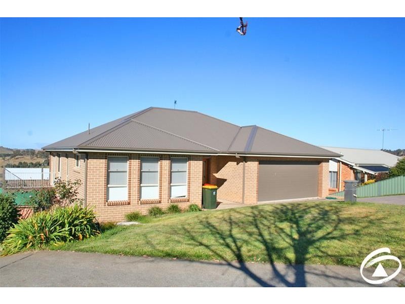 13 Tate Crescent, Orange NSW 2800
