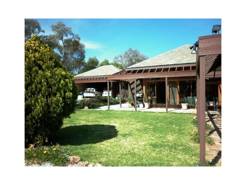 940 Packham Drive, Molong NSW 2866