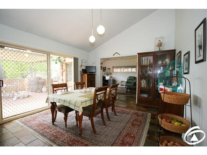 9 Provincial Place, Orange NSW 2800