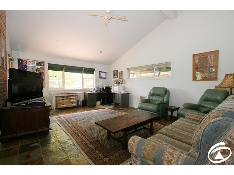 9 Provincial Place, Orange NSW 2800