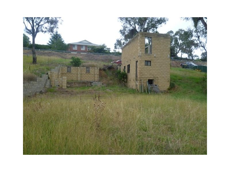 14 McArdle Street, Molong NSW 2866