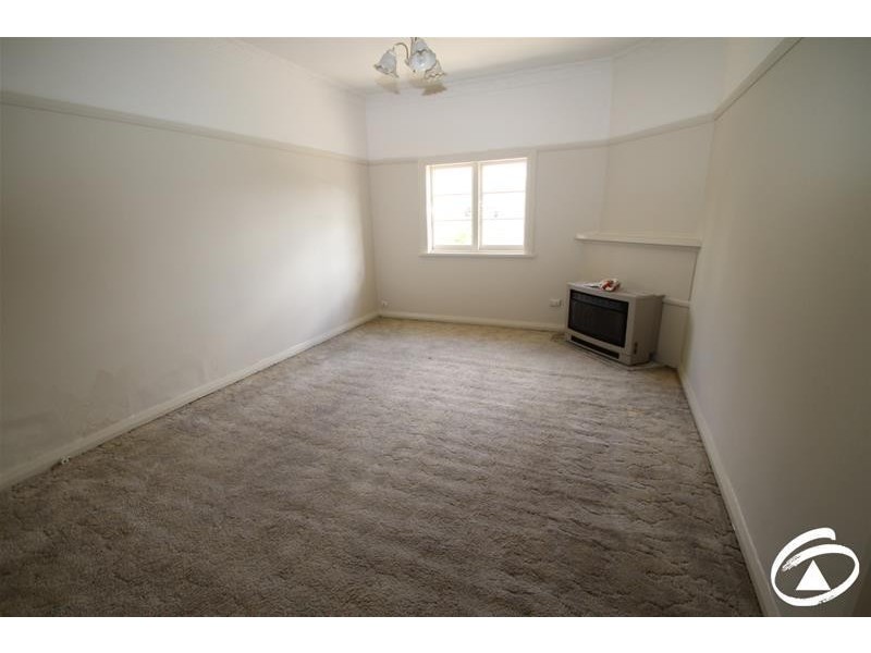 10 Curran Street, Orange NSW 2800