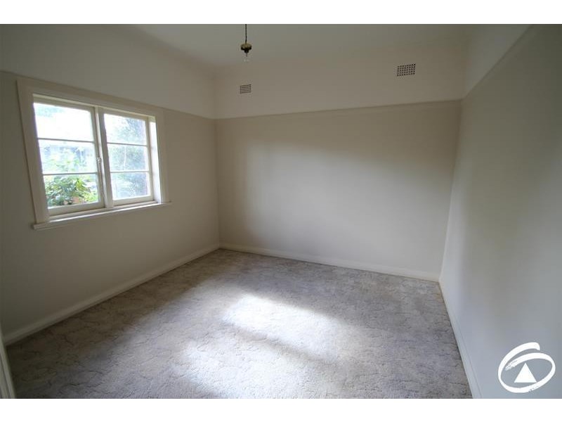 10 Curran Street, Orange NSW 2800