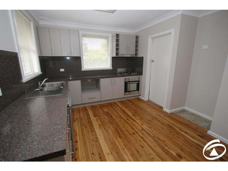 2 Johnstone Street, Orange NSW 2800