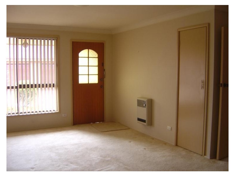 2/21 Coronation Drive, Orange NSW 2800