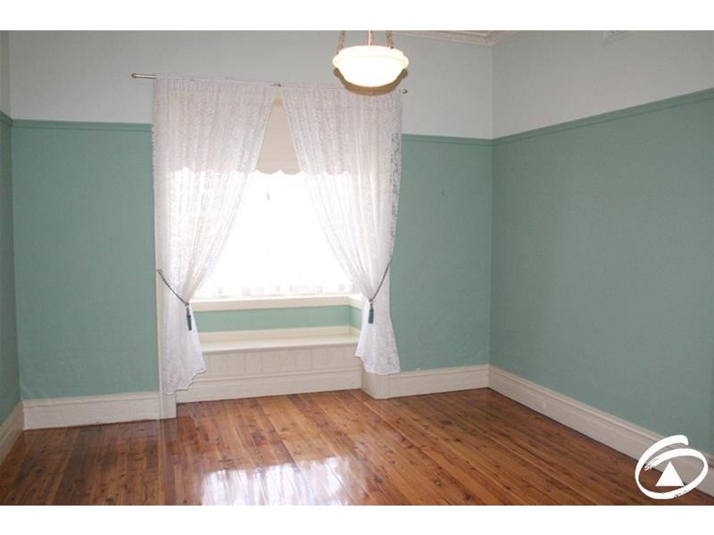 11 Summer Street, Orange NSW 2800