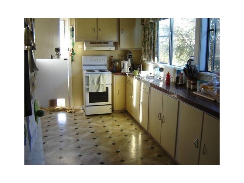 7 Boomey Street, Molong NSW 2866