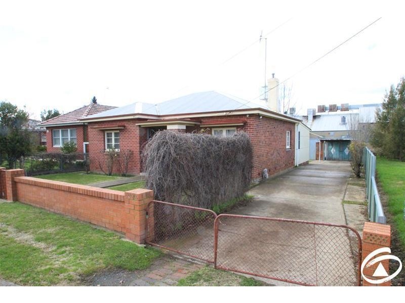 10 Curran Street, Orange NSW 2800