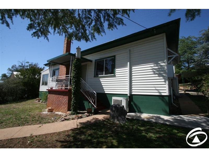 6 Wellington Street, Molong NSW 2866
