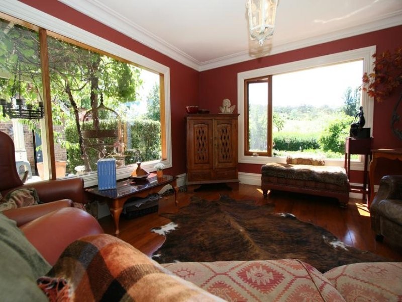 678 Burrendong Way, Orange NSW 2800