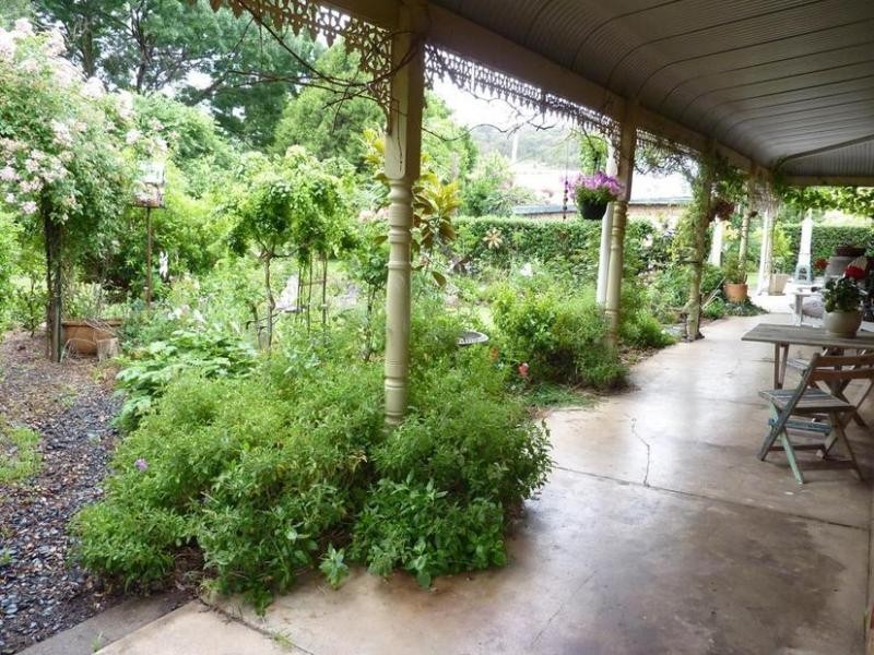 678 Burrendong Way, Orange NSW 2800