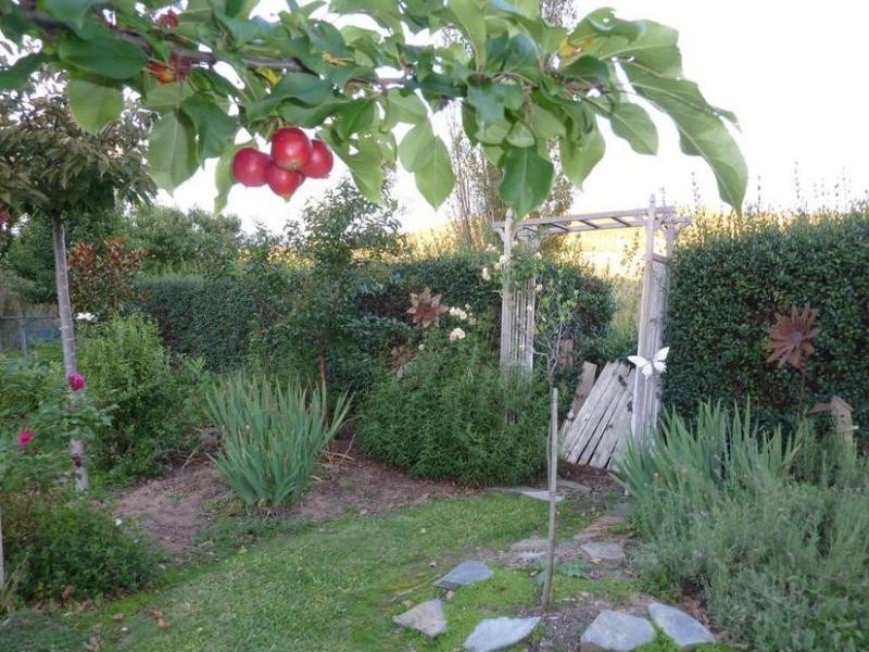 678 Burrendong Way, Orange NSW 2800