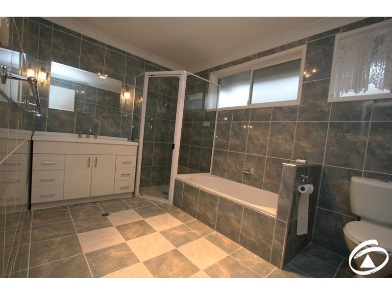 6 Cecil Road, Orange NSW 2800