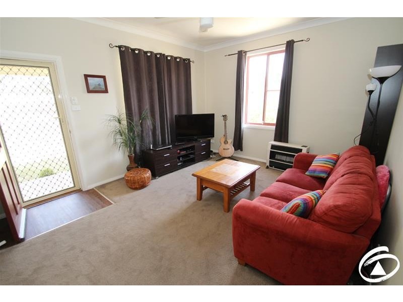 2 Endsleigh Avenue, Orange NSW 2800