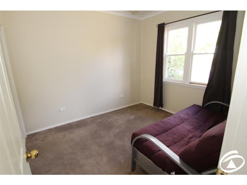 2 Endsleigh Avenue, Orange NSW 2800