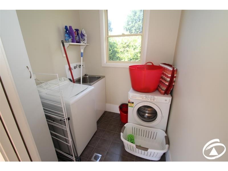 2 Endsleigh Avenue, Orange NSW 2800