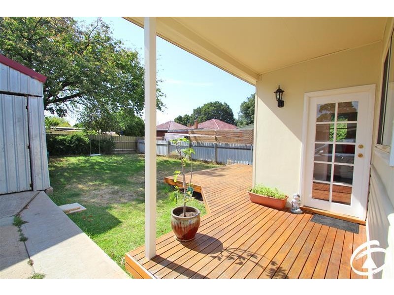 2 Endsleigh Avenue, Orange NSW 2800